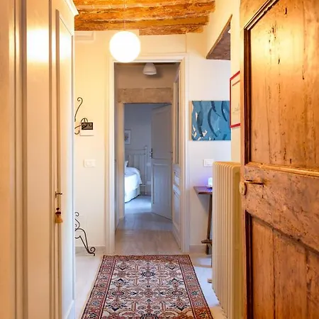 Rocca Del Dimore 公寓 *