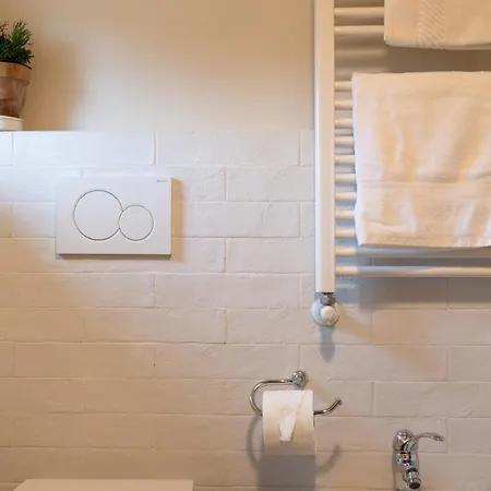 Rocca Del Dimore 特拉西梅诺湖畔帕西尼亚诺