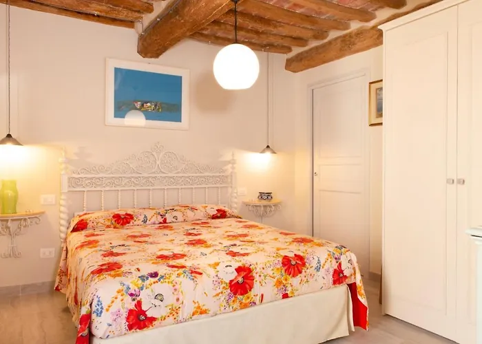 Rocca Del Dimore * باسّينيانو سول تْرازي