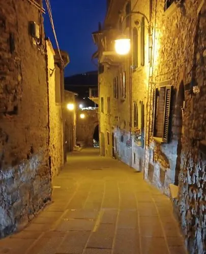 Rocca Del Dimore パッシニャーノ・スル・トラジメーノ